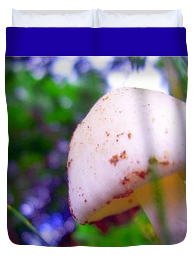 Mushroom Duvet Cover featuring the photograph Prismashroom by Vicki Noble