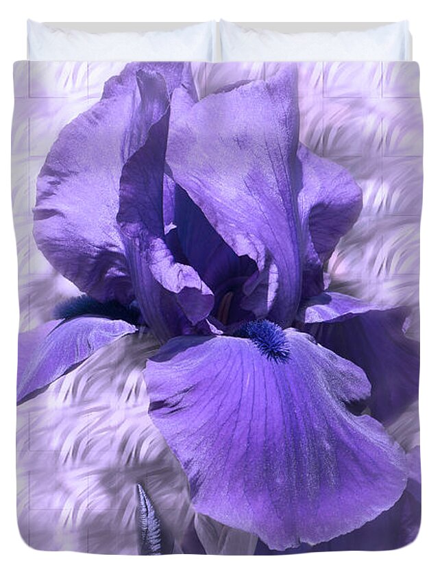 Flower Duvet Cover featuring the photograph Purple Iris 2 by Elaine Teague