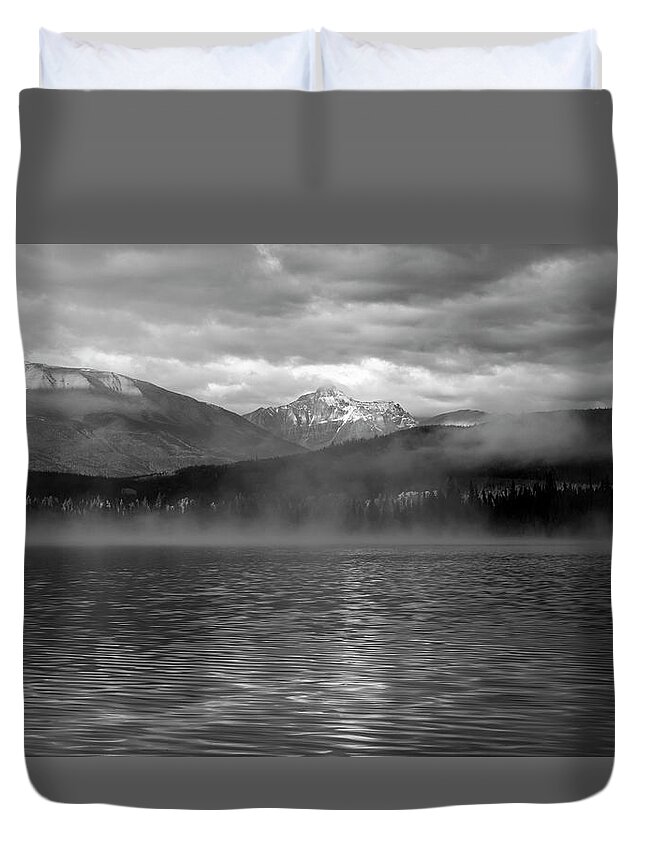 Black And White Mountain Lake Duvet Cover featuring the photograph Pyramid Lake Black And White Reflection by Dan Sproul