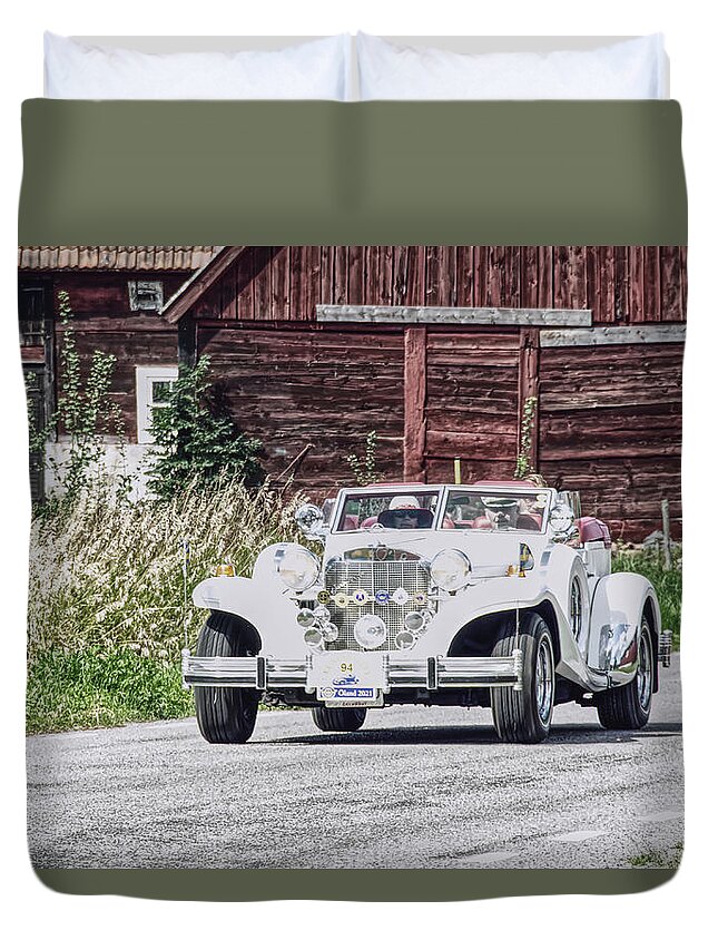 Cars Duvet Cover featuring the photograph Rally Car 94 Arriving by Elaine Berger