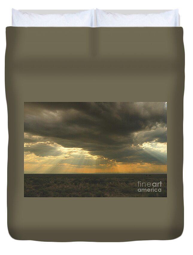 Clouds Duvet Cover featuring the photograph Rays in the Valley by Ken Kvamme