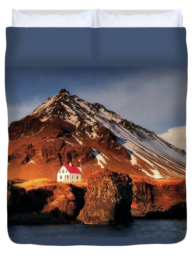 Iceland Duvet Cover featuring the photograph Red roof house by Henry w Liu