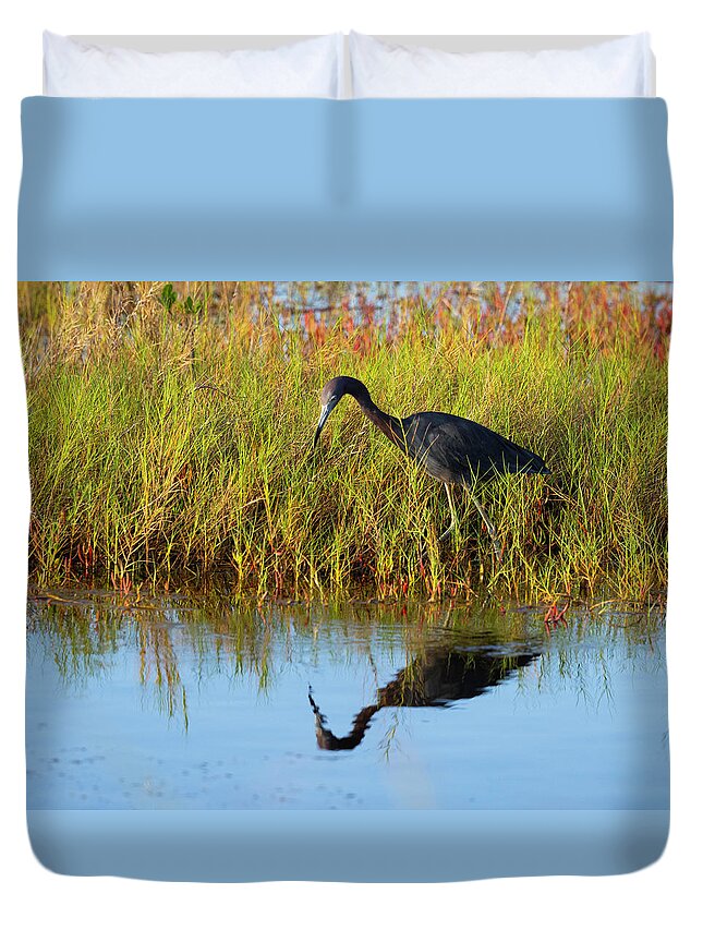 R5-2614 Duvet Cover featuring the photograph Reflecting on Life by Gordon Elwell