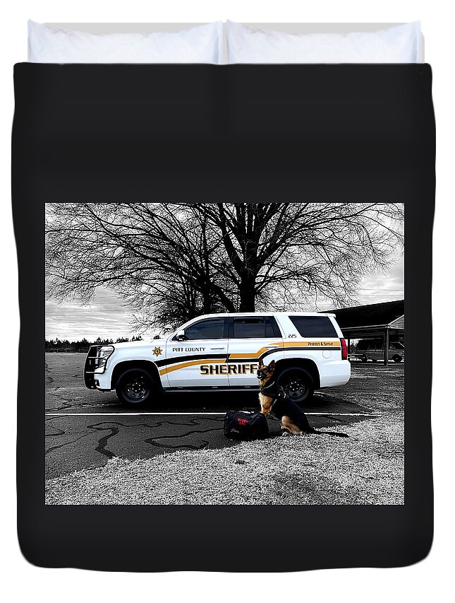 Rocky Duvet Cover featuring the photograph Rocky by Lee Darnell