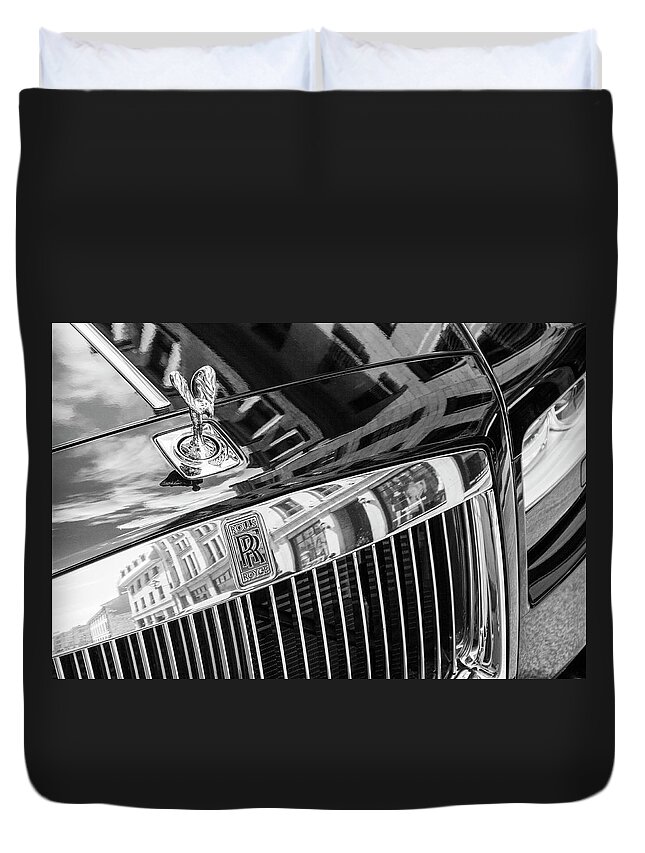 Rolls Royce Duvet Cover featuring the photograph Rolls in Montreal by Jim Whitley