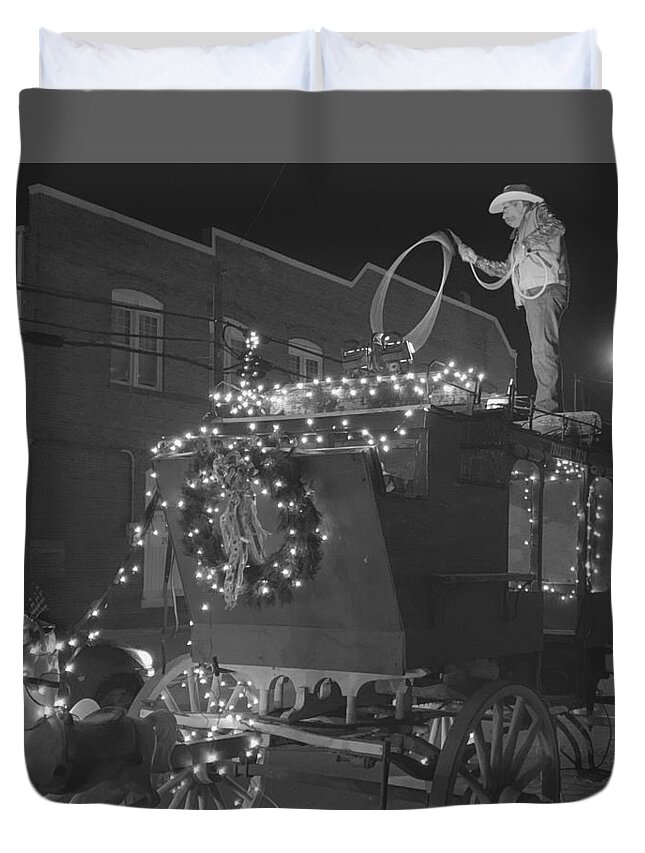 Christmas Duvet Cover featuring the photograph Ropin' the Season BW by Lee Darnell
