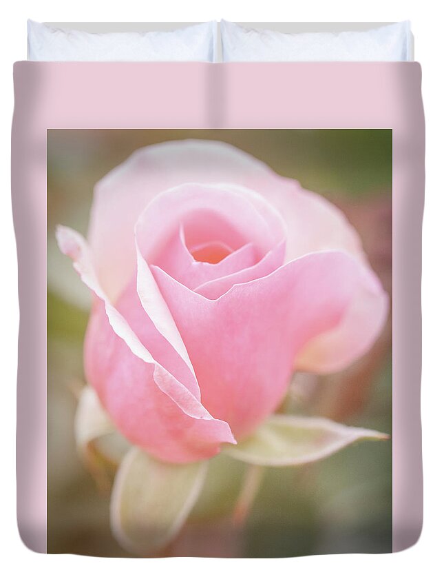 Face Duvet Cover featuring the photograph Rosebud 4 by Ryan Weddle