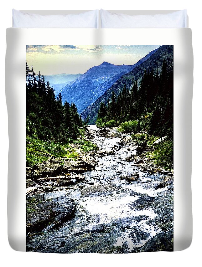  Duvet Cover featuring the photograph Rush by Gordon James