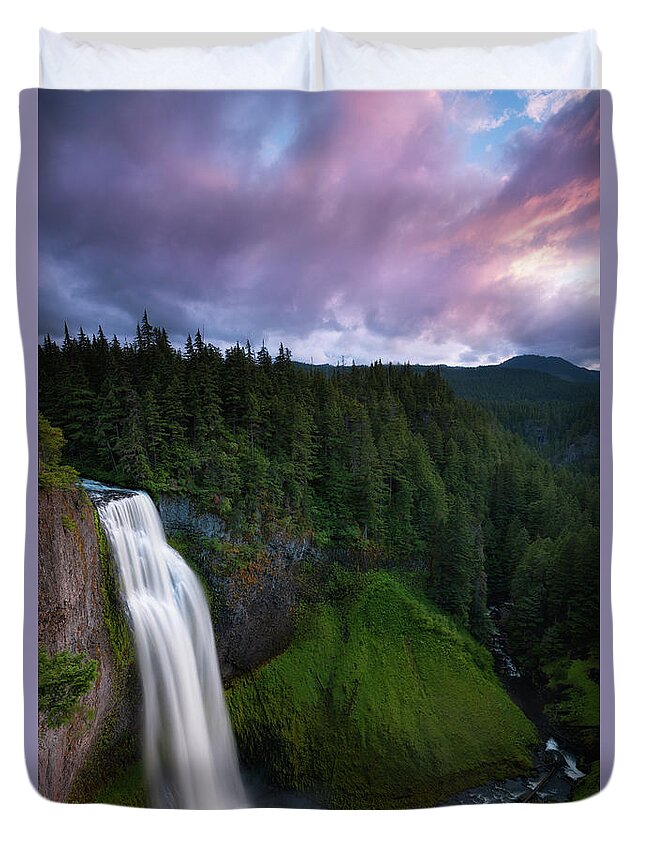 Waterfall Oregon Saltcreekfalls Duvet Cover featuring the photograph Salt Creek Falls, OR by Andrew Kumler