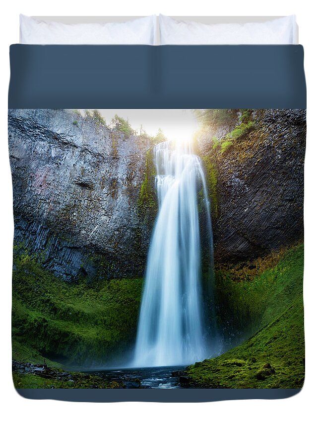 Falls Duvet Cover featuring the photograph Salt Creek Falls Sunrise by Pelo Blanco Photo