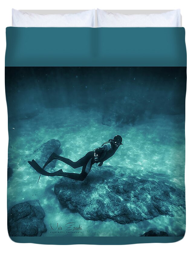 Dive Duvet Cover featuring the photograph Self portrait by Meir Ezrachi