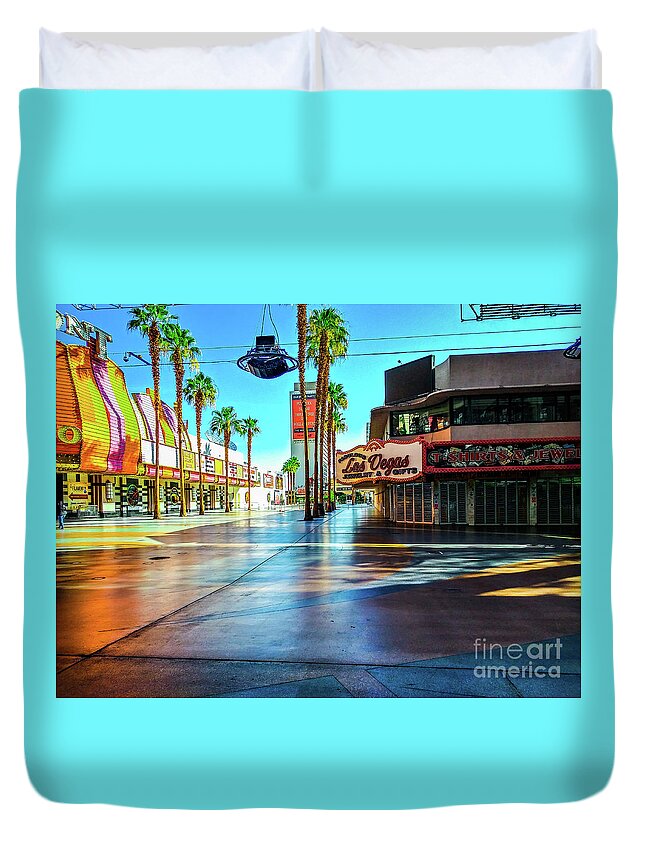  Duvet Cover featuring the photograph Send a Postcard by Rodney Lee Williams