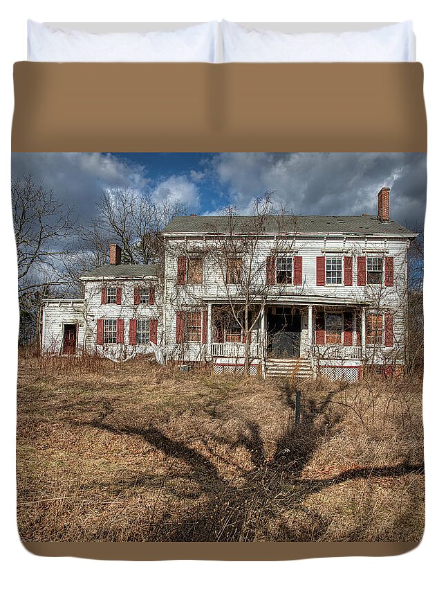 Voorhees Farm Duvet Cover featuring the photograph Shadow of Death Tree by David Letts