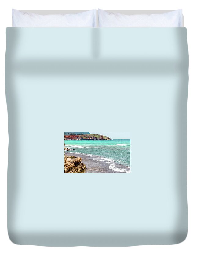 Hawaii Duvet Cover featuring the photograph Shipwrecks by Tony Spencer