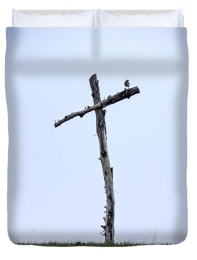 Meadow Lark Duvet Cover featuring the photograph Singing The Old Rugged Cross by Amanda R Wright