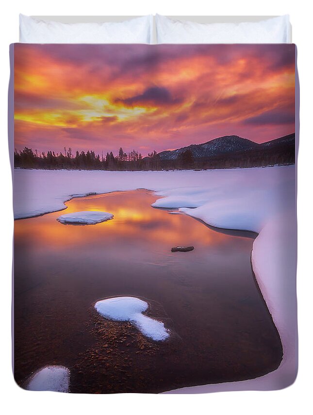 Colorado Duvet Cover featuring the photograph Snowy Sunrise at Sprague Lake by Darren White