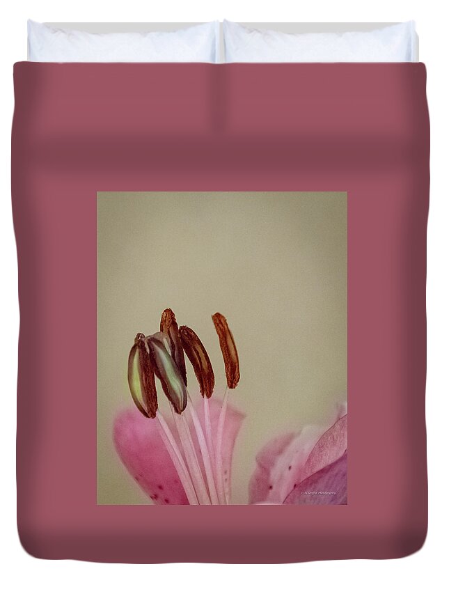 Connye Duvet Cover featuring the photograph Softly by Al Griffin