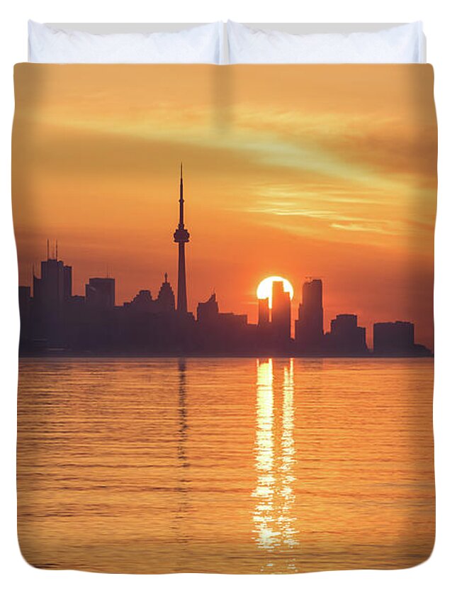 Solar Power Duvet Cover featuring the photograph Solar Power Split - Toronto Skyscrapers Dividing the Sunrise by Georgia Mizuleva