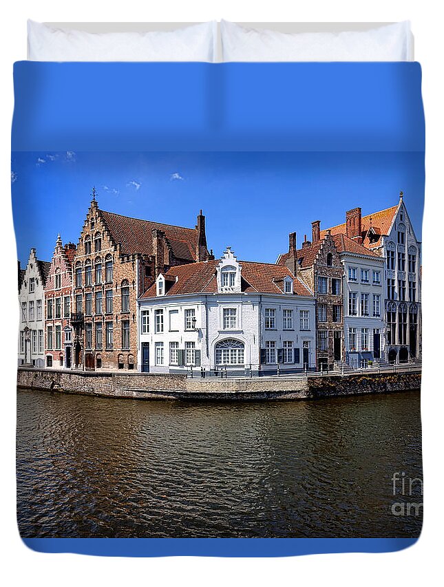 Bruges Duvet Cover featuring the photograph Spiegelrei by Olivier Le Queinec