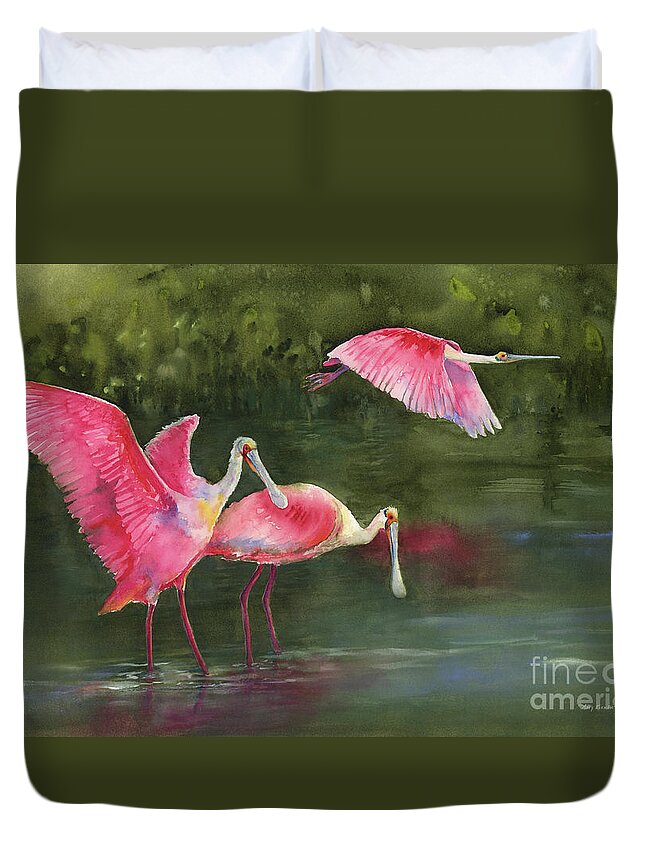 Watercolor Spoonbills Duvet Cover featuring the painting Spoonbills by Amy Kirkpatrick