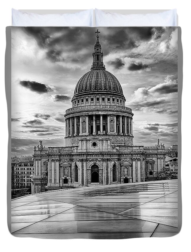 St Paul’s Cathedral Duvet Cover featuring the photograph St Pauls Cathedral London UK by John Gilham