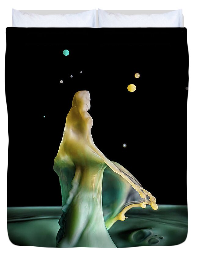 Water Drop Art Duvet Cover featuring the photograph Star Gazer by Michael McKenney