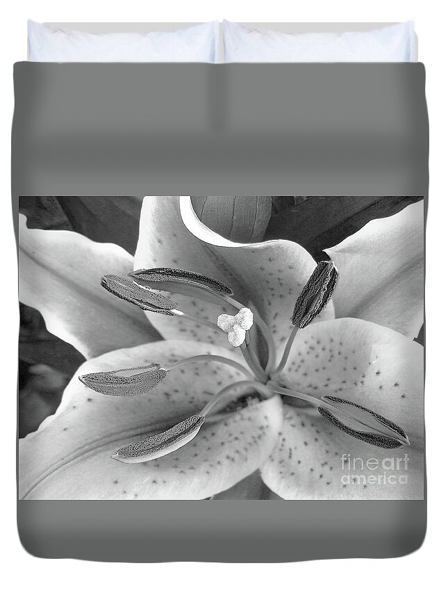 Stargazer Duvet Cover featuring the photograph Stargazer Lily Photo by Scott Cameron