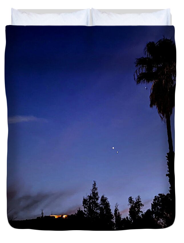 Evening Duvet Cover featuring the photograph Starry Evening Sky by David Zumsteg