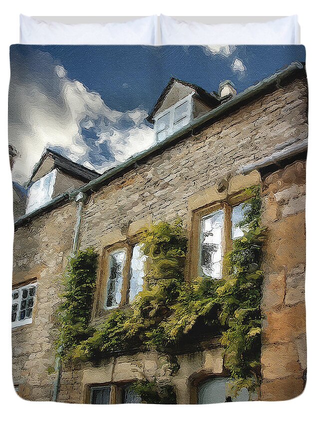 Stow-in-the-wold Duvet Cover featuring the photograph Stow-on-the-Wold Facade Two by Brian Watt