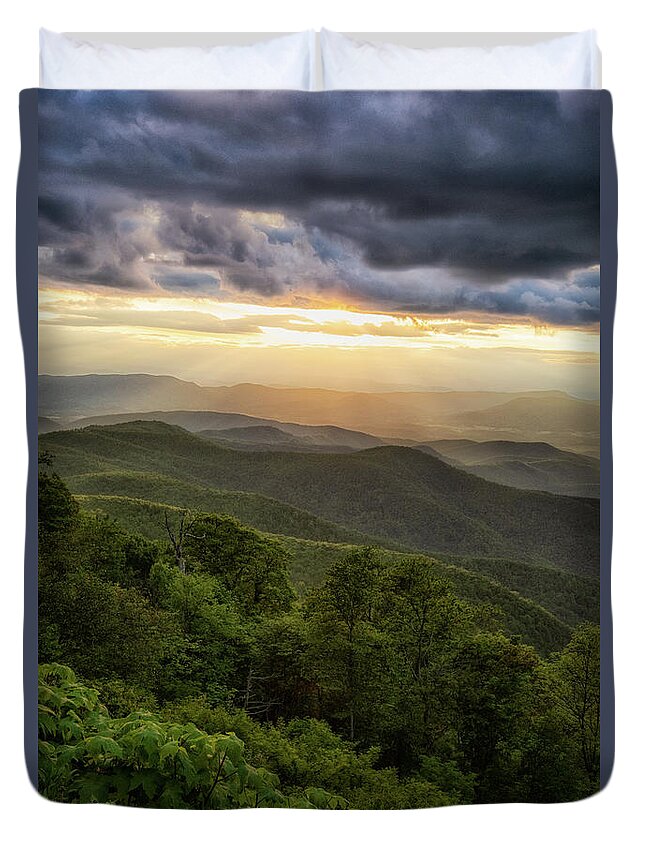 Blue Ridge Mountains Duvet Cover featuring the photograph Summer Mountain Glow by Tricia Louque