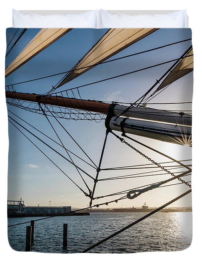 California Duvet Cover featuring the photograph Sunburst on the Bow of the Star of India by David Levin