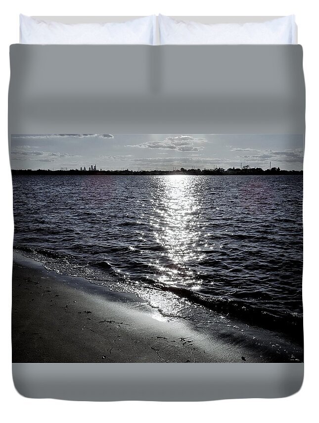 River Duvet Cover featuring the photograph Sunlight Reflection on the Delaware River by Linda Stern