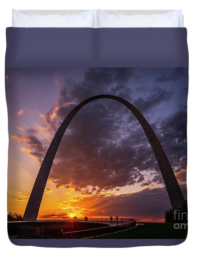 Gateway Arch Duvet Cover featuring the photograph Sunrise at the Gateway Arch by Rich Cruse