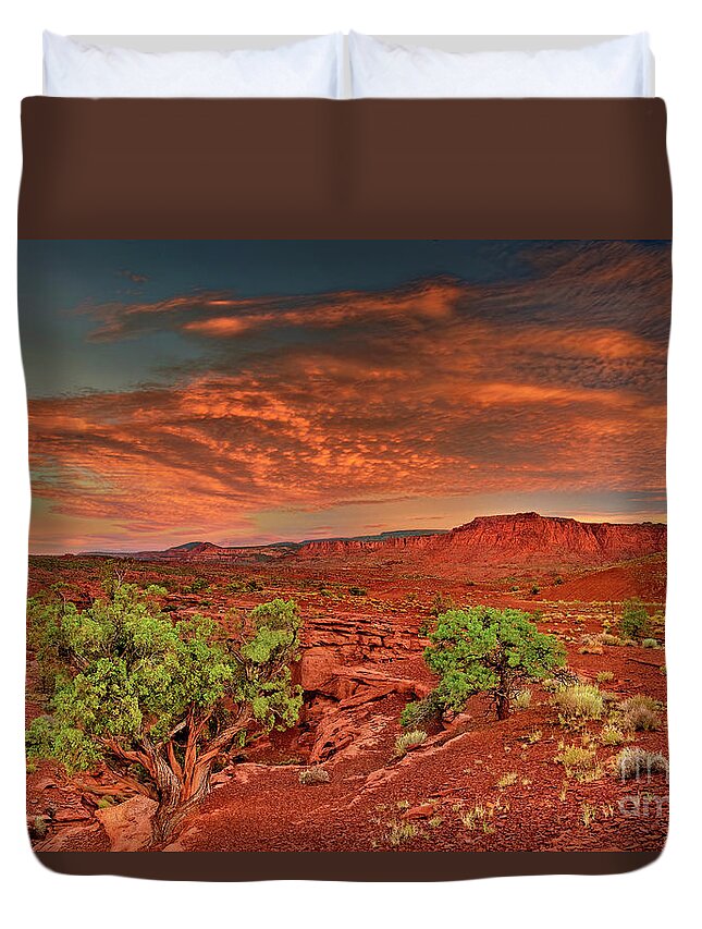 Dave Welling Duvet Cover featuring the photograph Sunrise Over Capitol Reef National Park Utah by Dave Welling