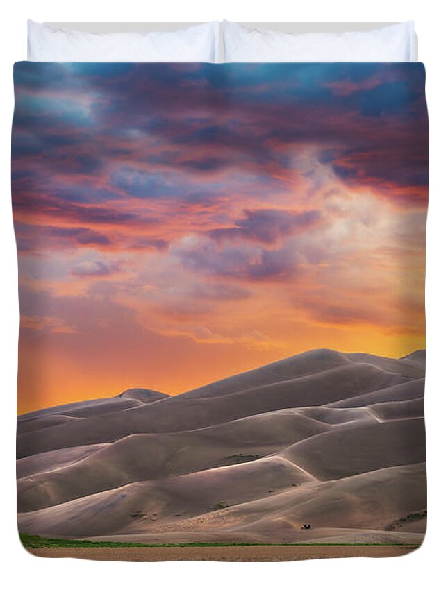 Great Sand Dunes National Park Duvet Cover featuring the photograph Sunset At the Dunes by Darren White