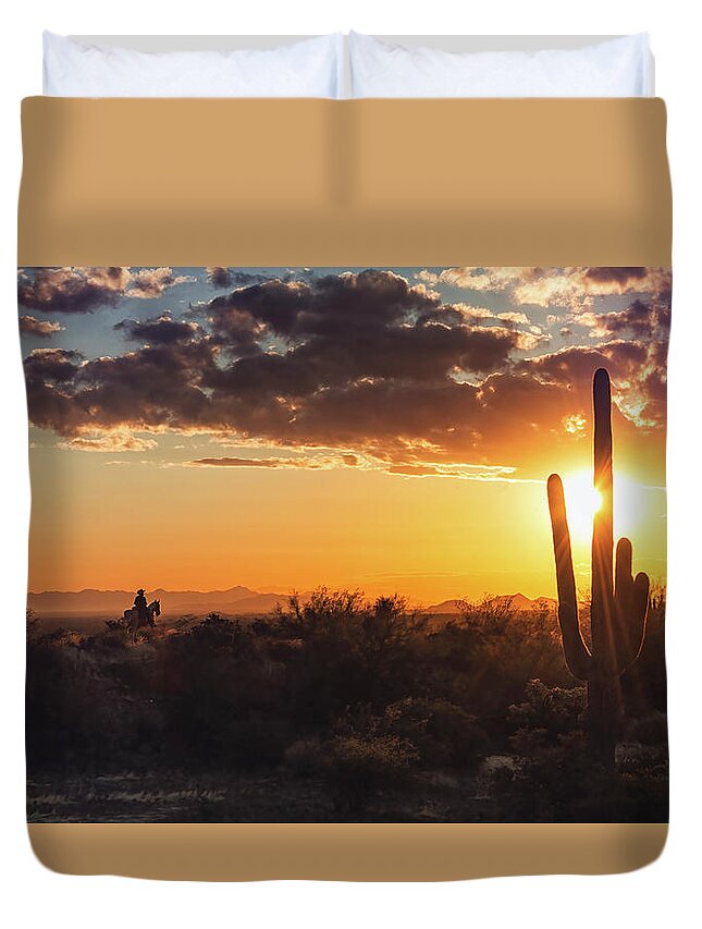 Saguaro Sunset Duvet Cover featuring the photograph Sunset Ride by Saija Lehtonen