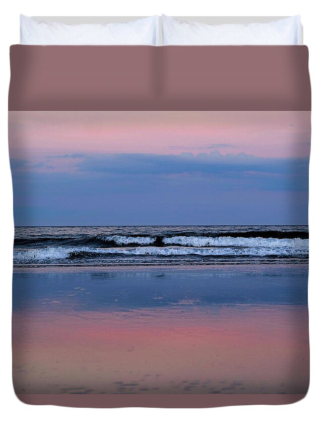 Sunset Duvet Cover featuring the photograph Sunset Waves - Rye, NH by Deb Bryce