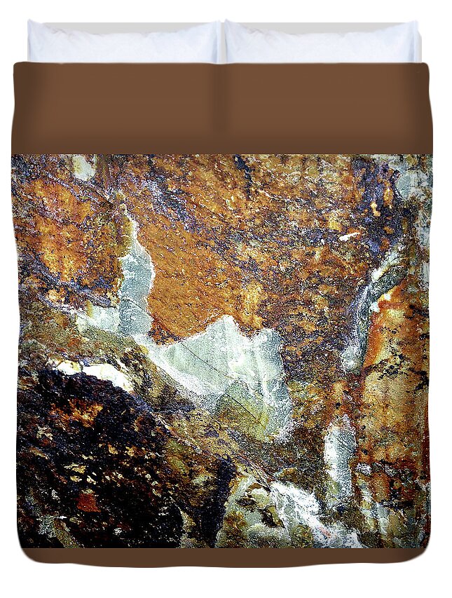 Rock Duvet Cover featuring the photograph Triassic Basin Rock by Linda Bailey