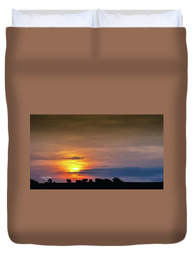 Sunrise Duvet Cover featuring the photograph Texas Sunrise by G Lamar Yancy