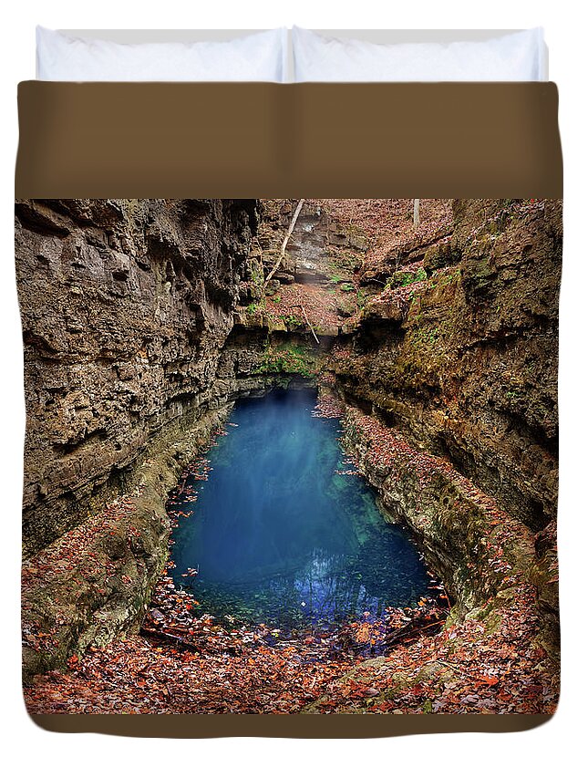 Sinkhole Duvet Cover featuring the photograph The gulf by Robert Charity