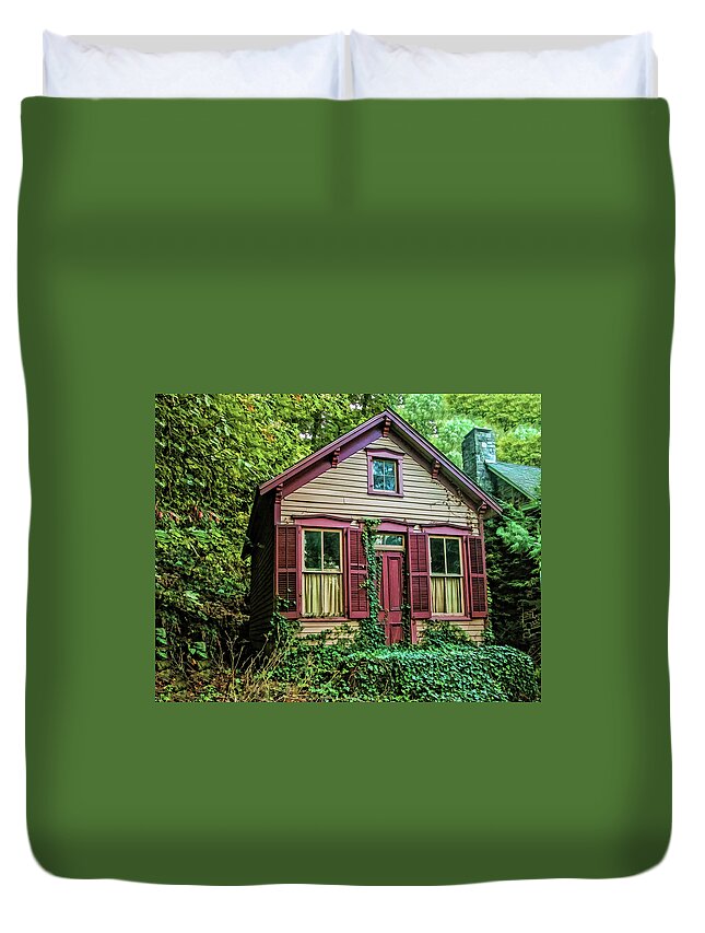 Cottage Duvet Cover featuring the photograph The Hidden Cottage by Cathy Kovarik