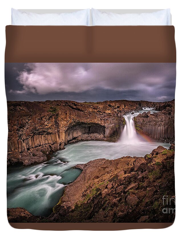 Waterfalls Duvet Cover featuring the photograph The Land that Time Forgot by Neil Shapiro