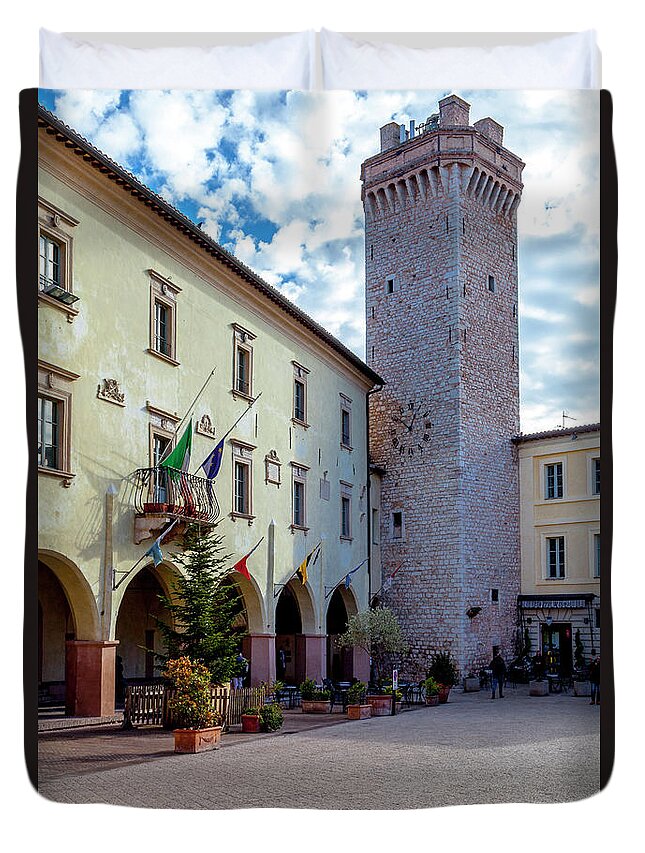 Trevi Duvet Cover featuring the photograph The Piazza Mazzini in Trevi by W Chris Fooshee