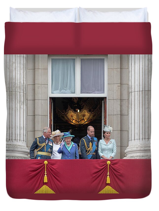 Raf Duvet Cover featuring the photograph The Queen waves at the crowds by Andrew Lalchan