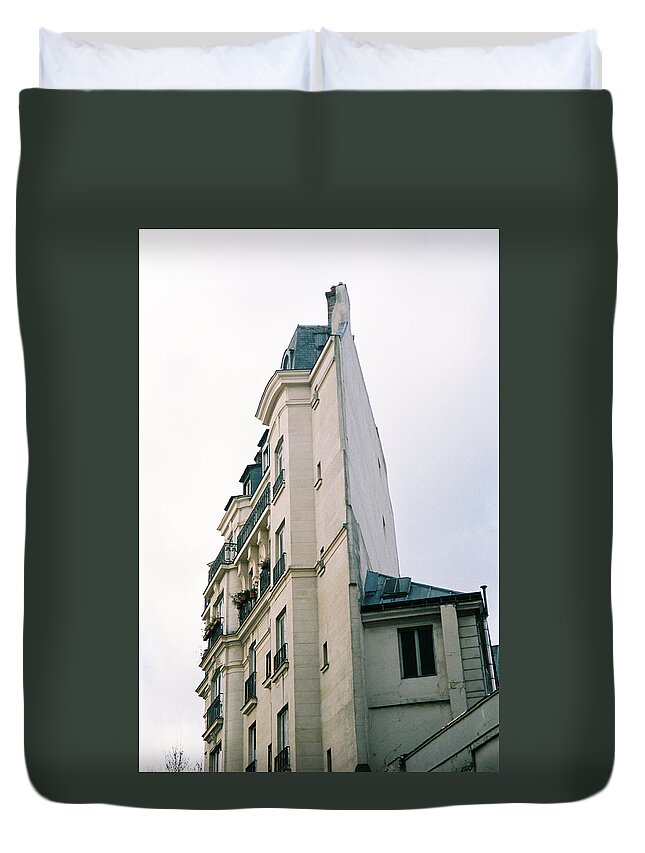Building Duvet Cover featuring the photograph The slanted building by Barthelemy De Mazenod