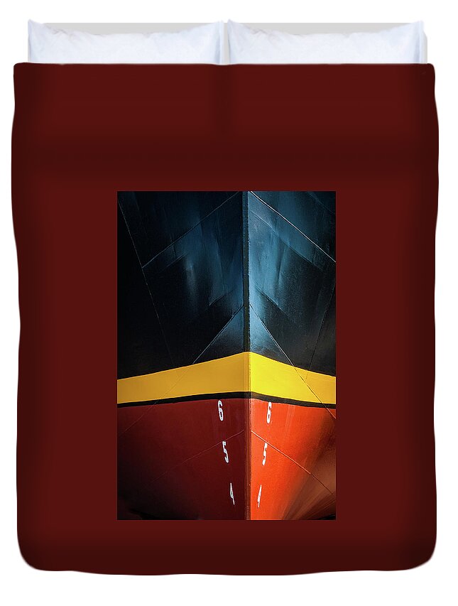 Gloucester Duvet Cover featuring the photograph Thomas Laighton Hull by Thomas Lavoie