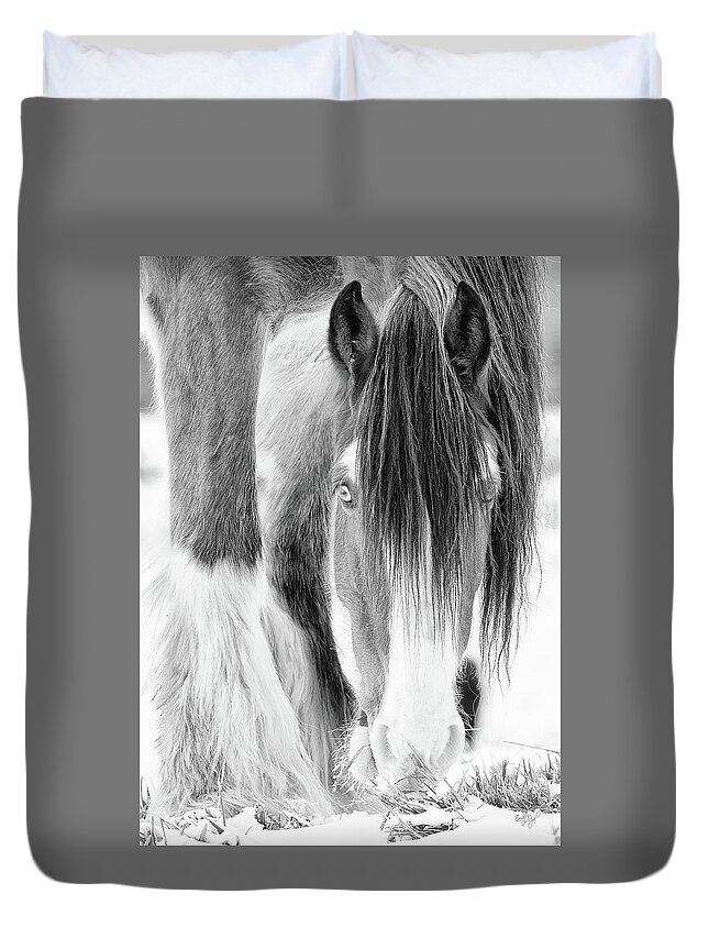 Horse Duvet Cover featuring the photograph Those Eyes - vertical crop by Everet Regal