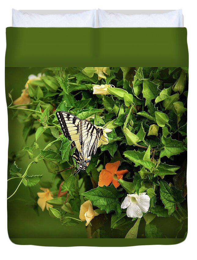 Butterfly Photography Duvet Cover featuring the photograph Tiger Swallowtail Butterfly Photograph by Gwen Gibson