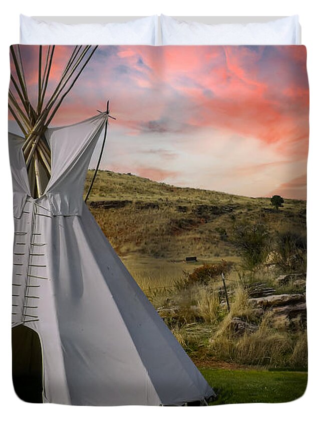 Native Temporary Housing Duvet Cover featuring the photograph Tipi at Sunset by Laura Putman