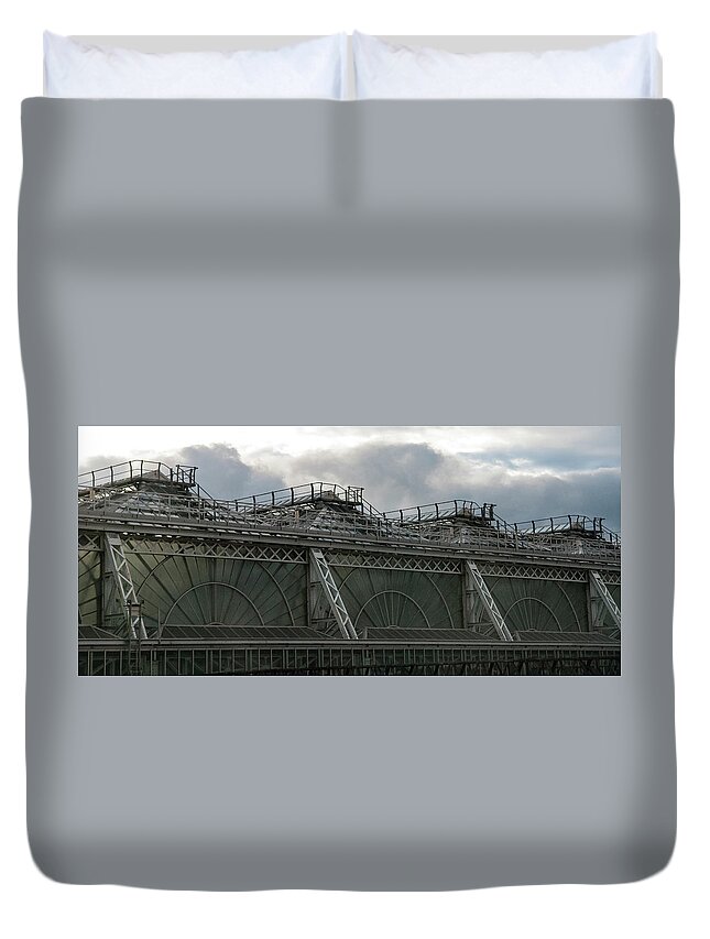 Architecture Duvet Cover featuring the photograph Top of Glasgow Station by Moira Law